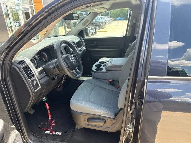 Used 2019 Gray Ram Tradesman image 13