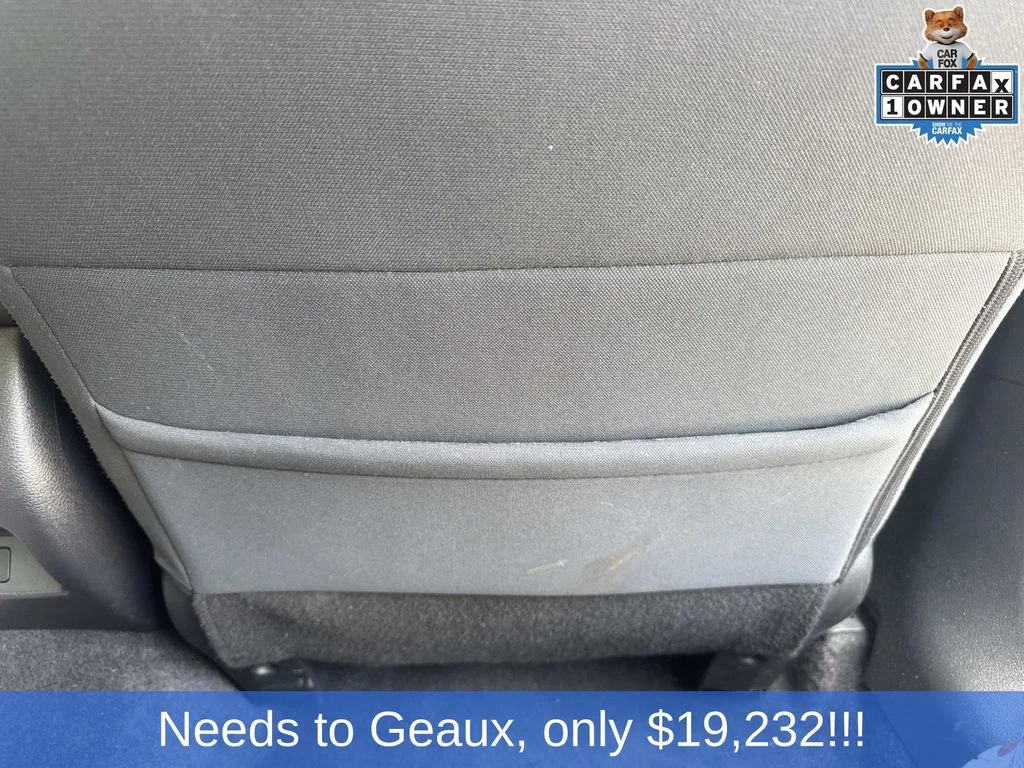 Used 2025 White Nissan 2.5 SV image 18