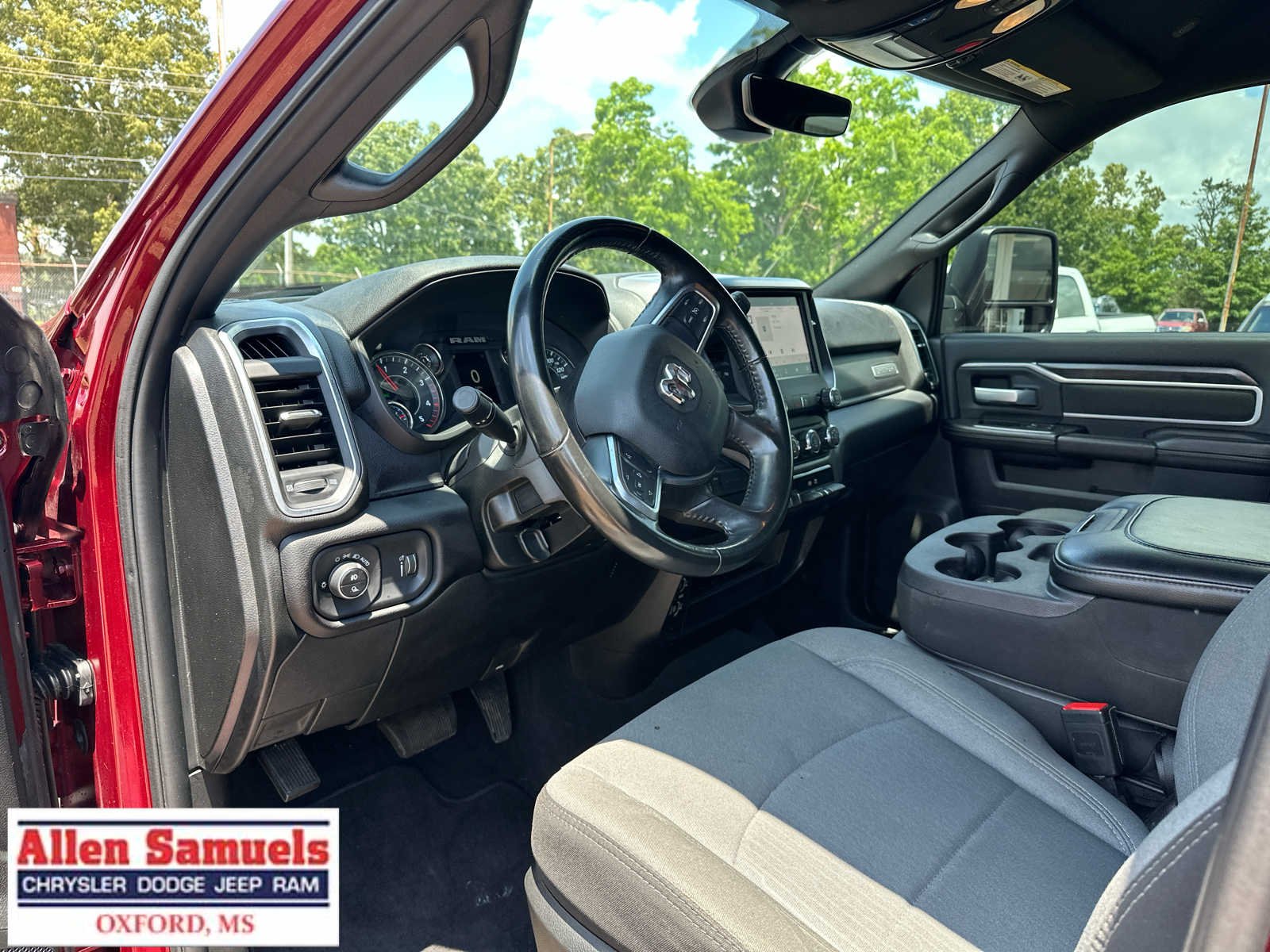 Used 2024 Delmonico Red Pearlcoat Ram Big Horn image 11