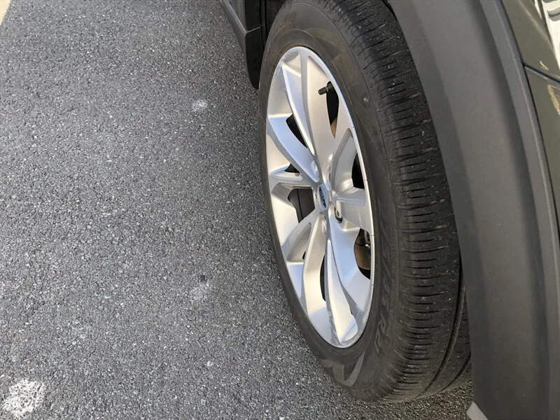 Used 2022 Grey Ford Platinum image 5