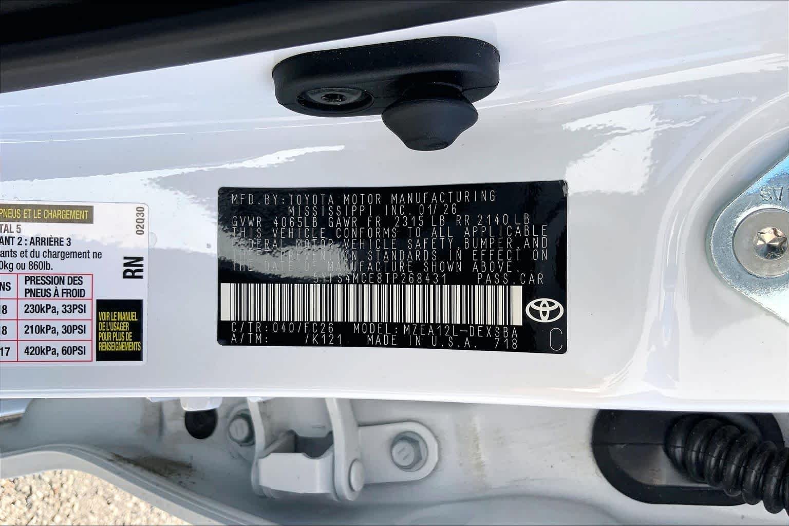 Used 2026 Ice Cap Toyota SE image 36