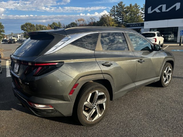 Used 2022 Amazon Gray Hyundai SEL image 2