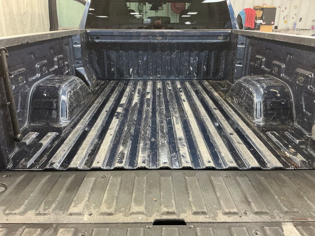 Used 2022 Pacific Blue Metallic GMC SLT image 28