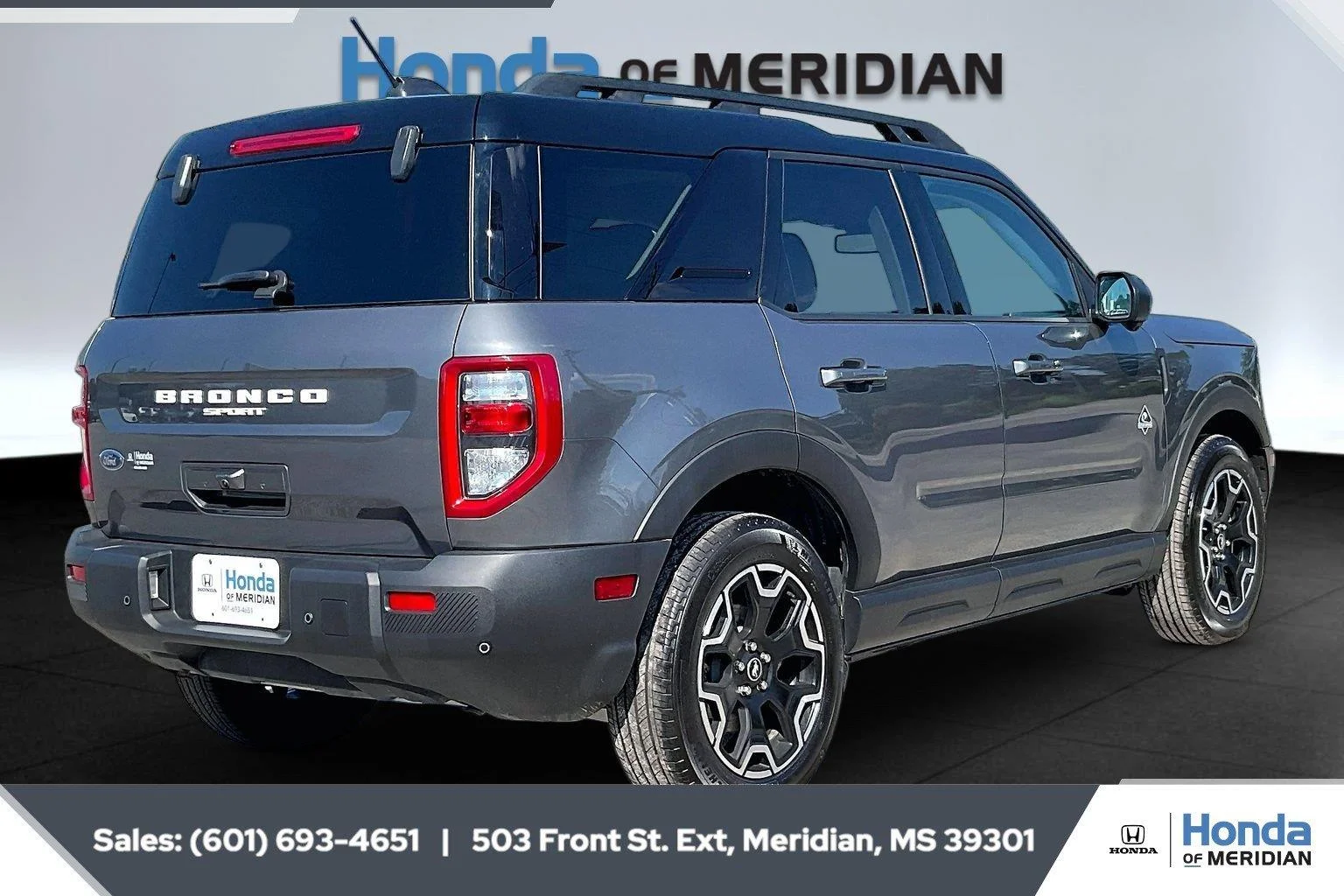 Used 2025 Carbonized Gray Ford Outer Banks image 11