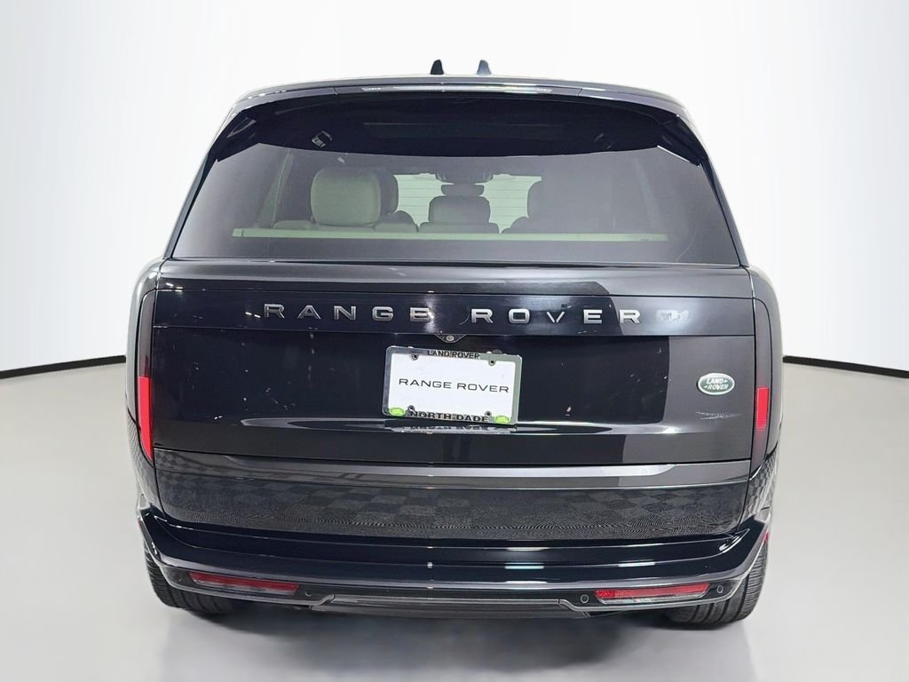 Certified Used 2023 Black Land Rover SE image 6