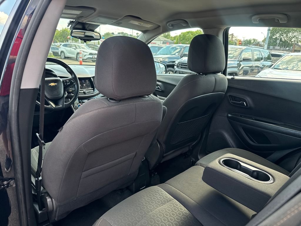 Used 2021 Blue Chevrolet LS image 34