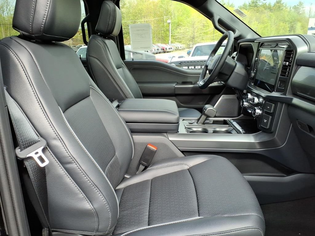 New 2026 Agate Black Metallic Ford Lariat® image 14