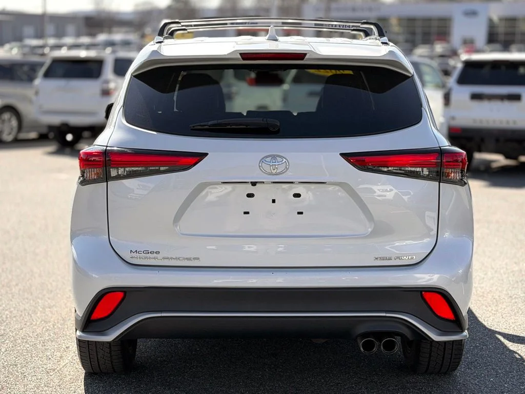 Used 2022 Beige Toyota XSE image 4