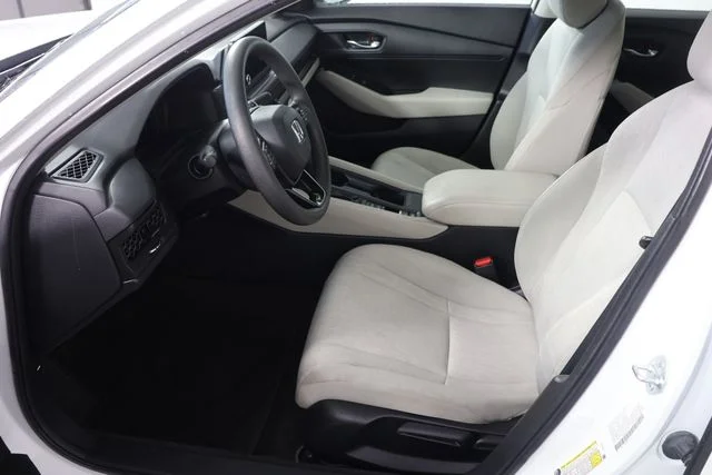 Used 2023 White Honda LX image 18