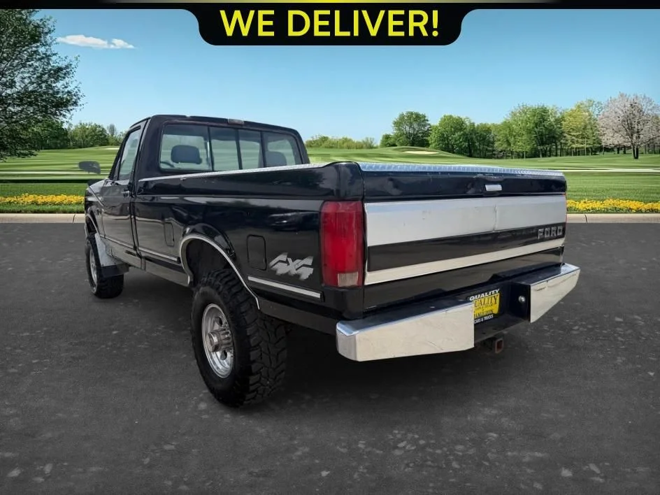 Used 1992  Ford Custom HD image 3