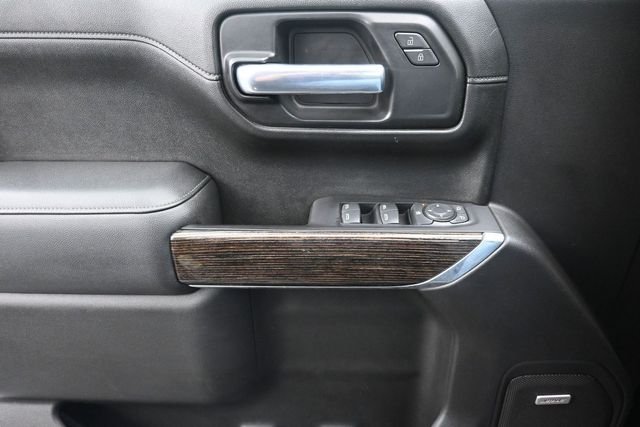 Used 2020 Black GMC Elevation image 23