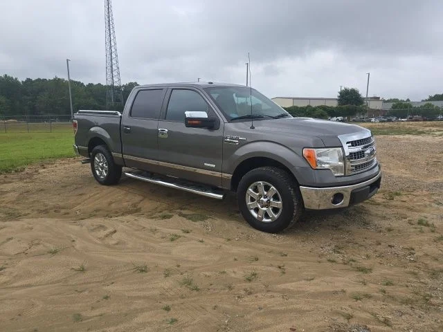 Used 2013 Gray Ford XLT image 11