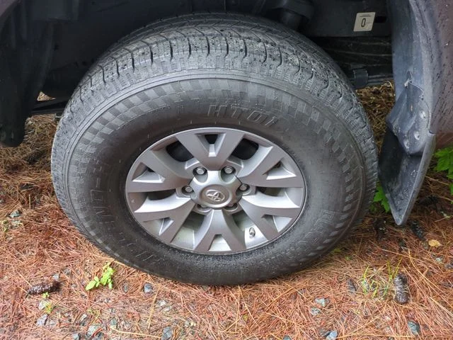 Used 2019 Gray Toyota SR5 image 9