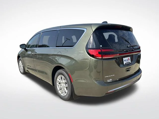 New 2027 Olive Green Pearl-Coat Exterior Paint Chrysler Select image 6
