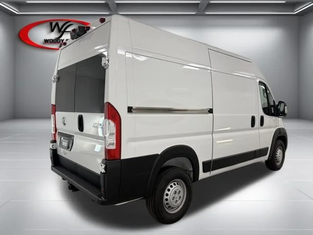 New 2025 White Ram Base image 7