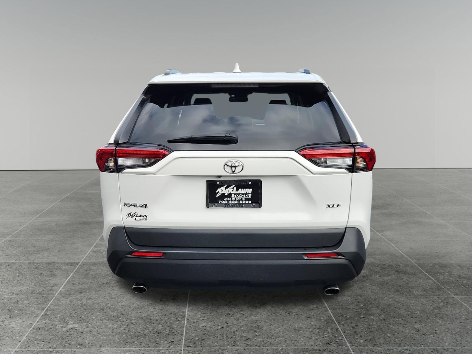 Certified Used 2024 Ice Cap Toyota XLE image 6