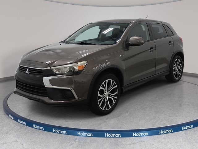 Used 2016 Black Mitsubishi ES image 1