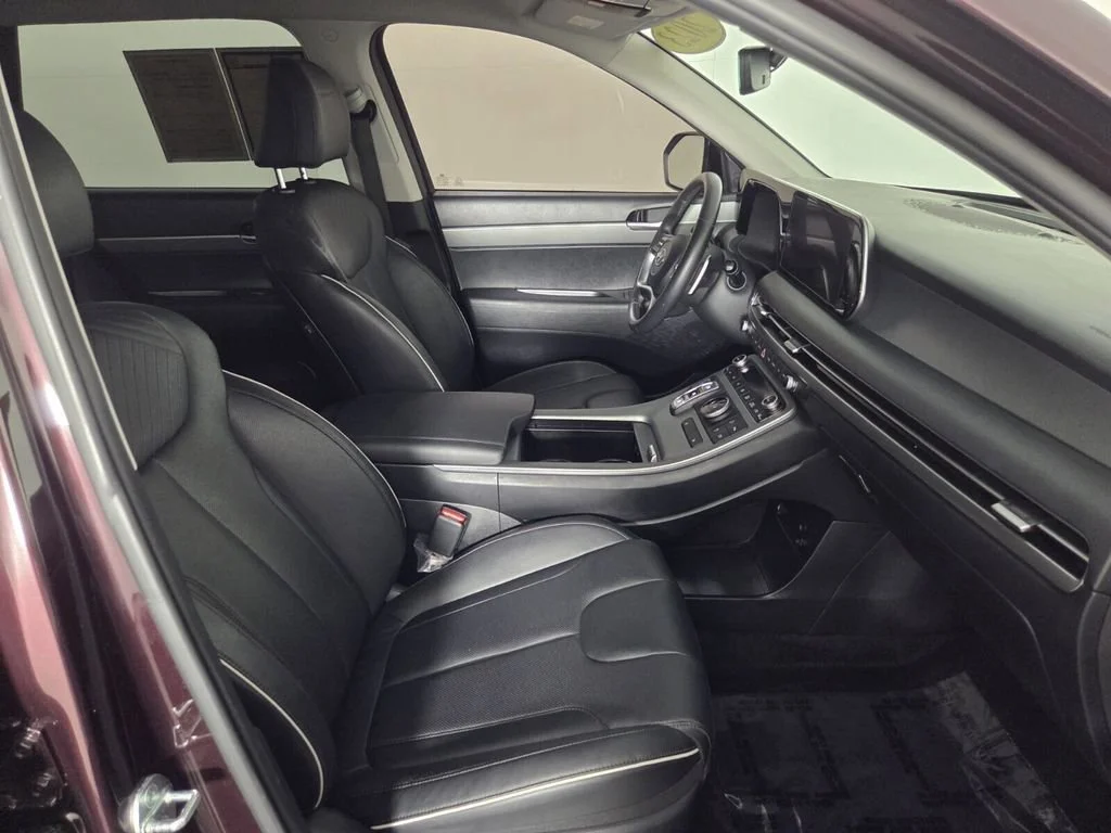 Used 2023 Sierra Burgundy Hyundai SEL image 32