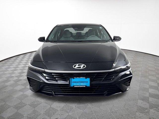 New 2026 Black Hyundai SEL Sport image 3