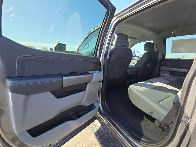 New 2026 Carbonized Gray Metallic Ford F-350® XLT image 43