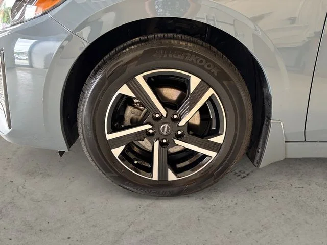 Used 2024 Gray Nissan SV image 15