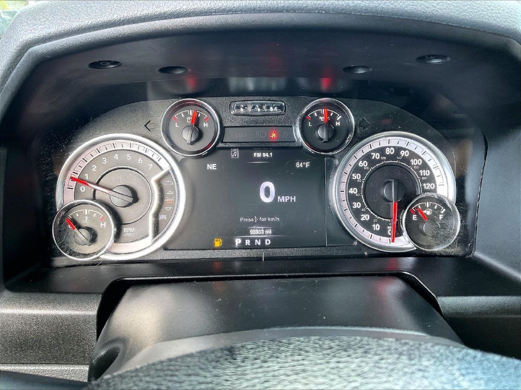 Used 2019 Delmonico Red Pearlcoat Ram Big Horn image 23
