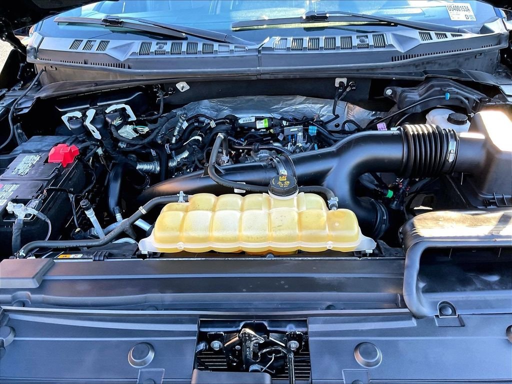 Used 2020 Blue Ford Lariat image 30