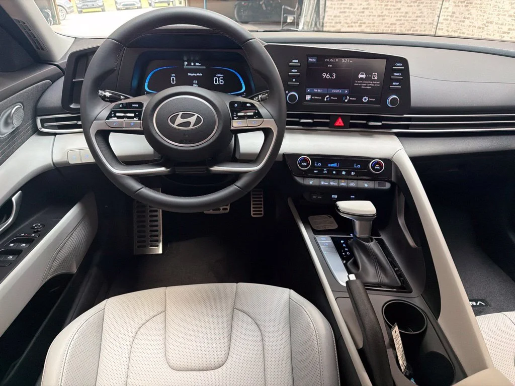 New 2026 Amazon Gray Hyundai SEL Sport Plus image 15