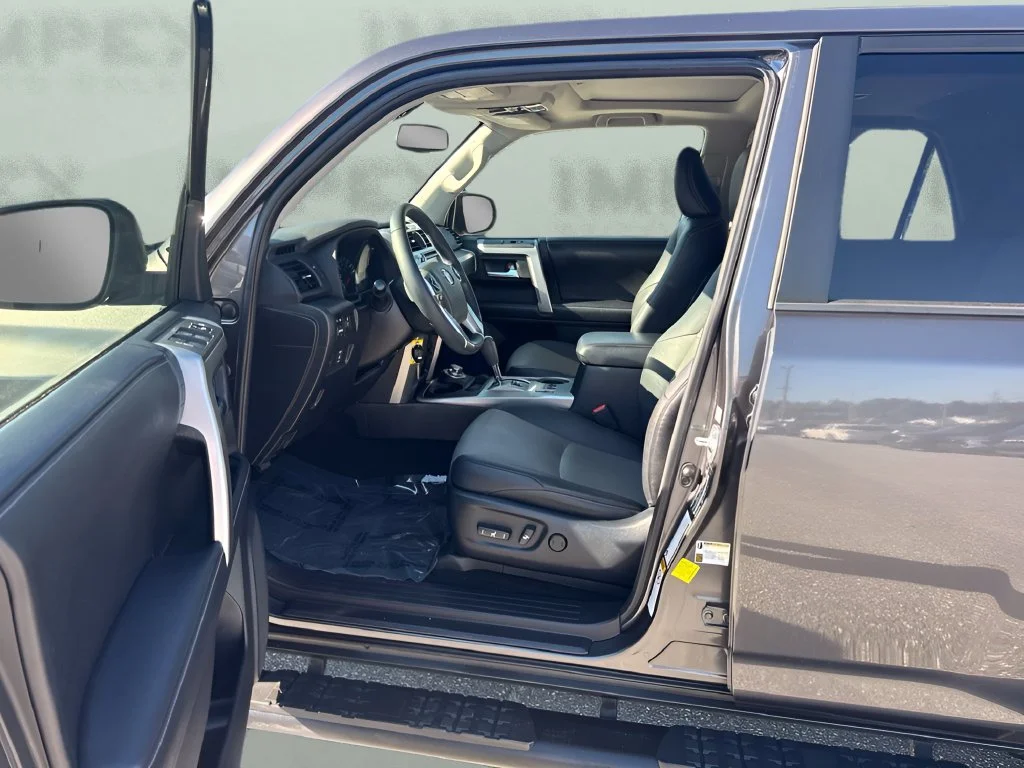 Used 2017 Gray Toyota SR5 Premium image 9