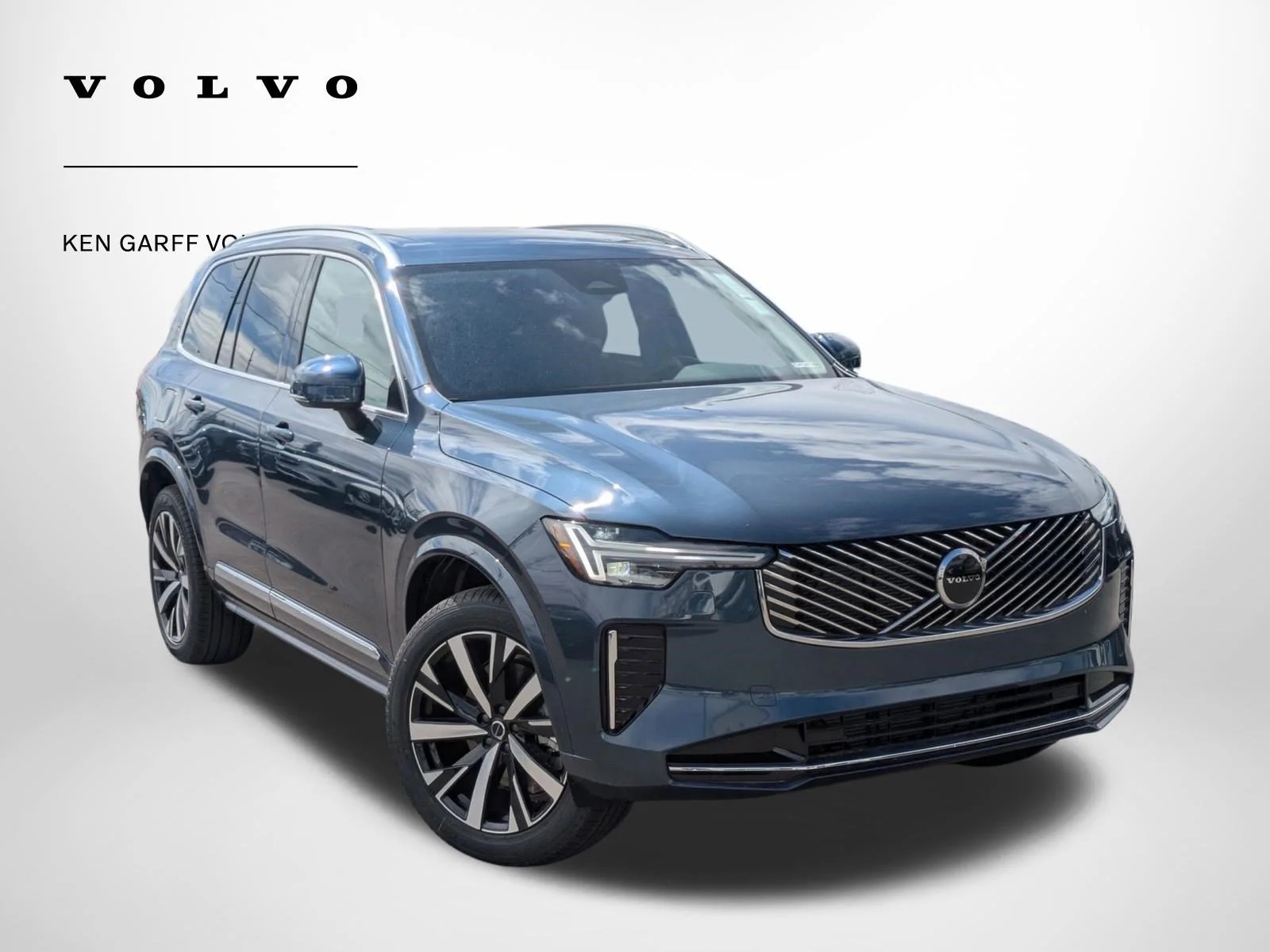 2026 Volvo XC90 B5 Core Bright 4WD's photo