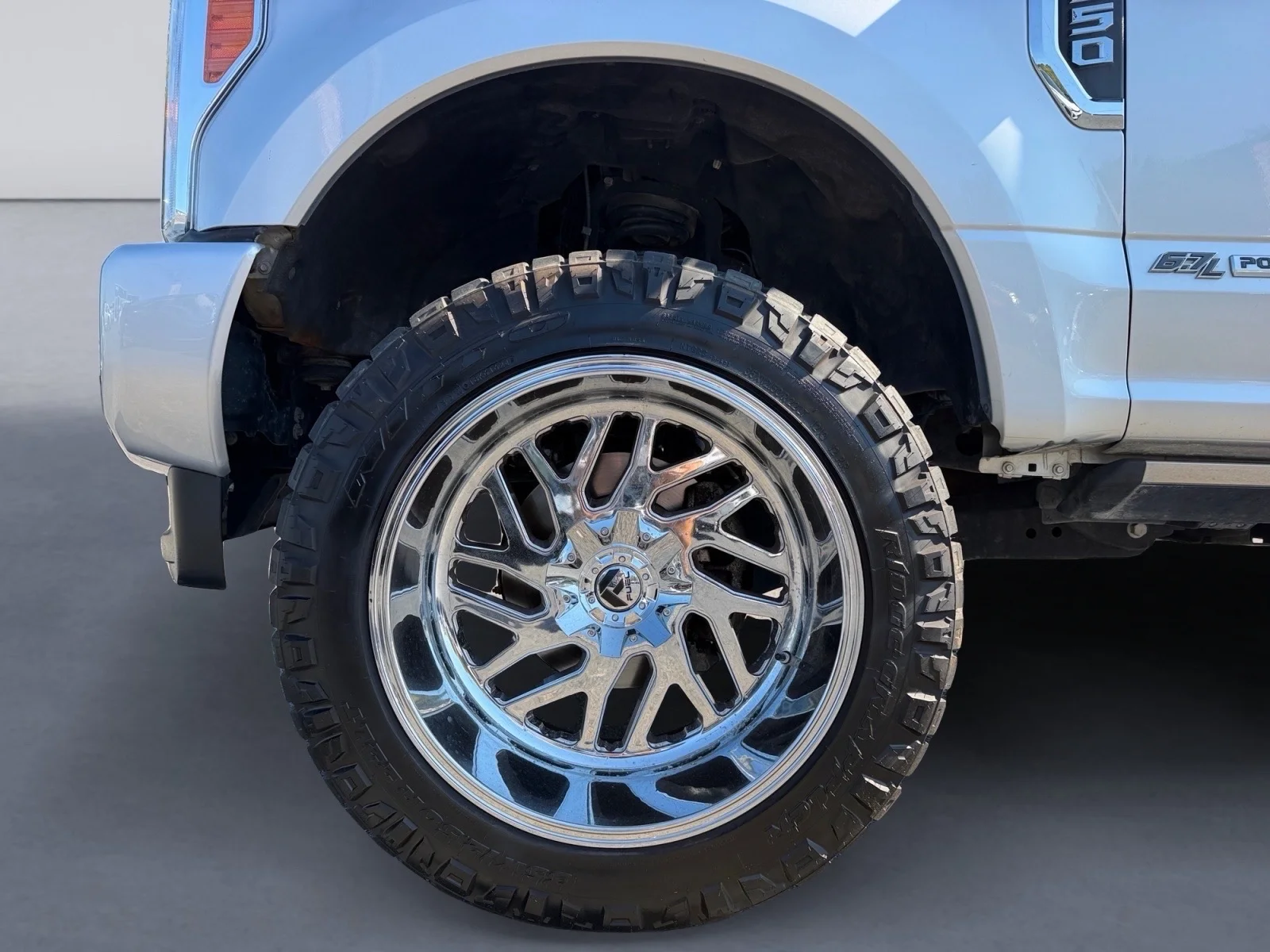 Used 2019 Ingot Silver Metallic Ford Platinum image 9