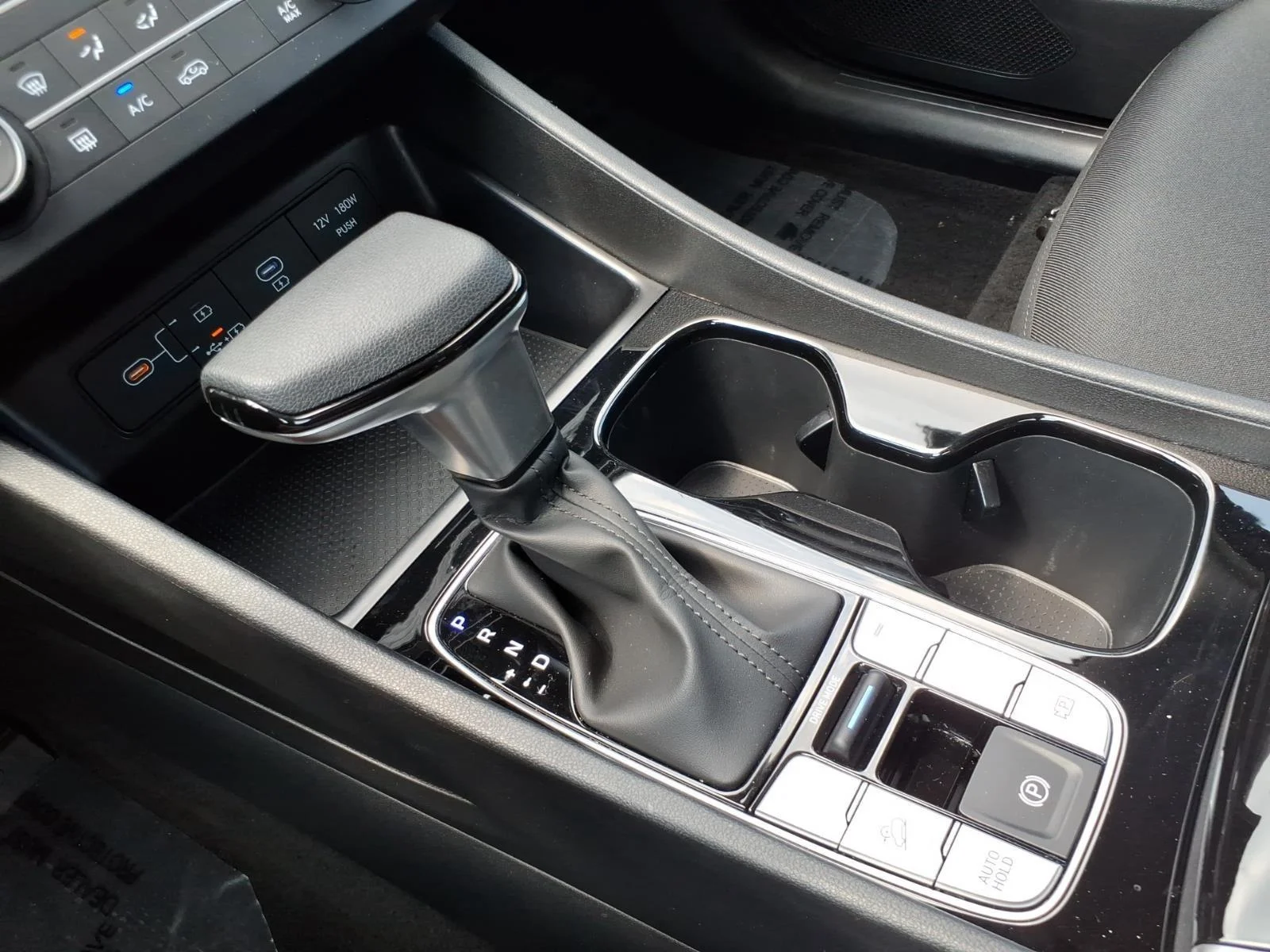 Used 2025 Hampton Gray Hyundai SE image 21