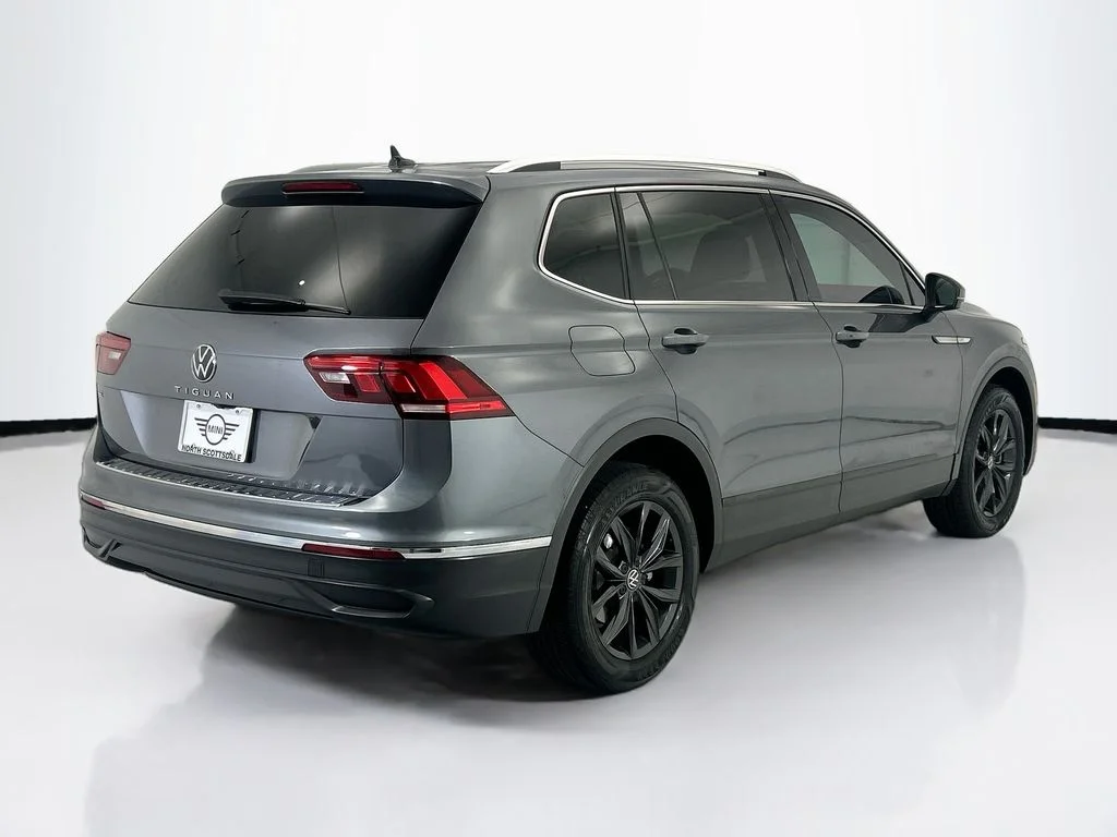 Used 2024 Gray Volkswagen 2.0T SE image 5