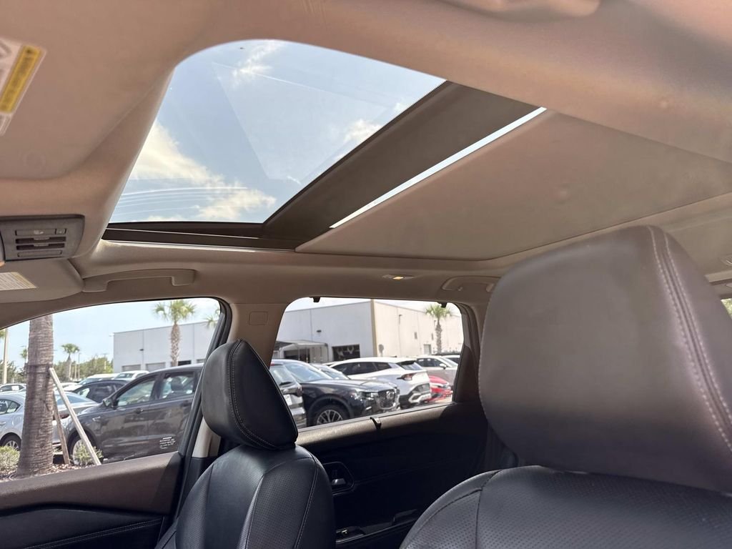 Used 2021 Gray Nissan Platinum image 28