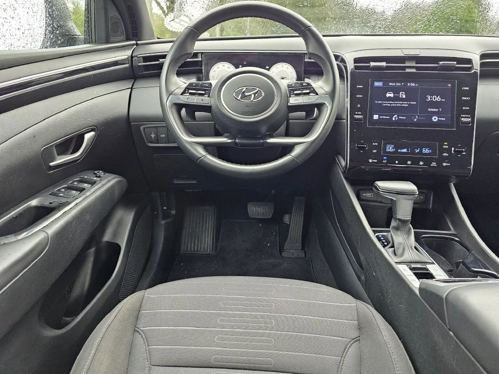 Used 2022 Green Hyundai SEL Premium image 12