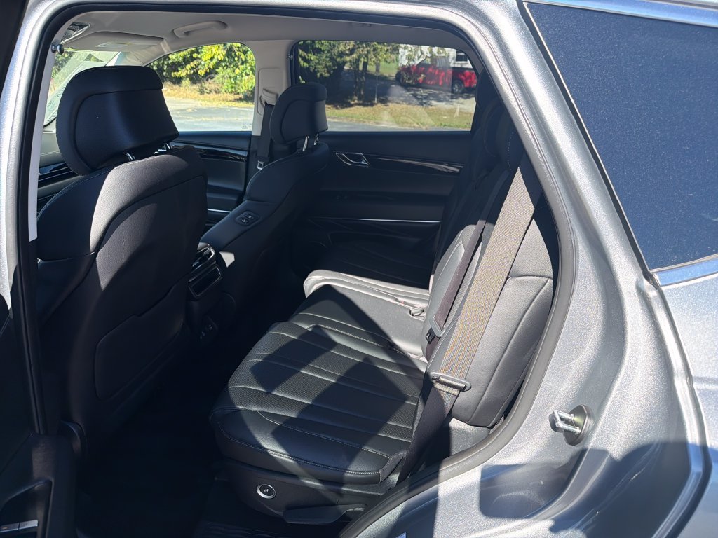 Used 2026 Silver Genesis 2.5T image 14