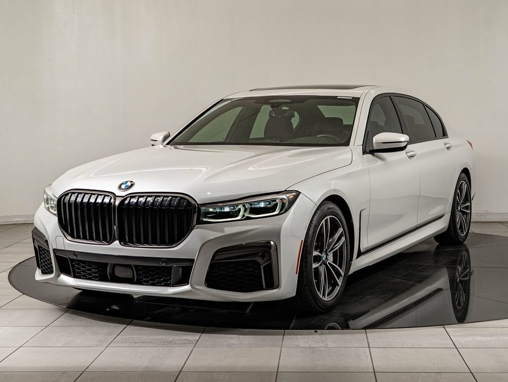 Used 2022 Mineral White Metallic BMW 750i xDrive image 1