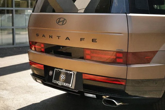 Used 2025 Earthy Brass Matte Hyundai Calligraphy image 9