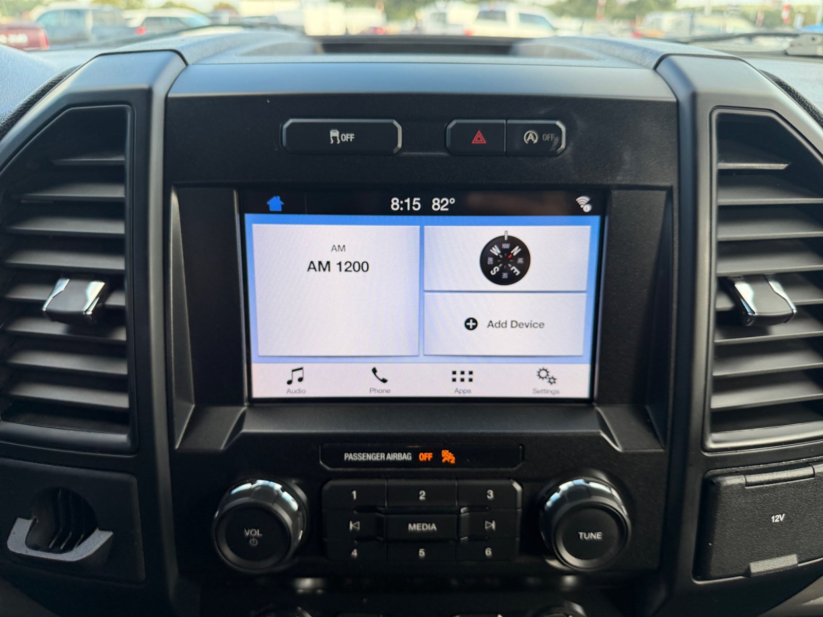Used 2019 Oxford White Ford XL image 21