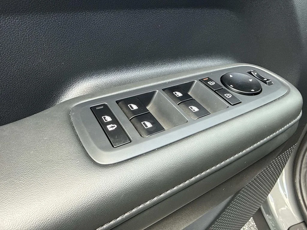 2025 Hyundai Santa Fe XRT - Photo 23