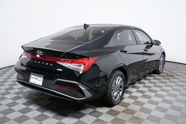 New 2026 Abyss Black Hyundai Blue image 65