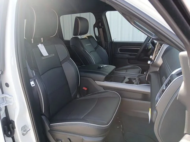 New 2026 Bright White Clear-Coat Exterior Paint RAM Laramie image 35