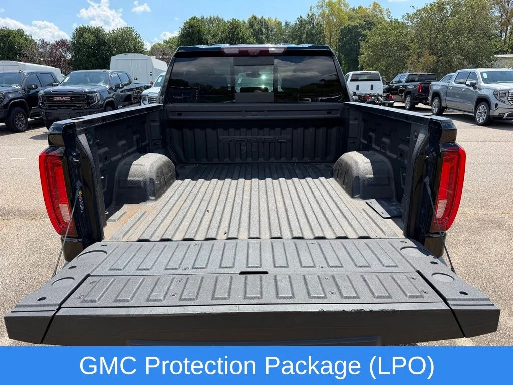 Used 2022 Black GMC Denali image 13