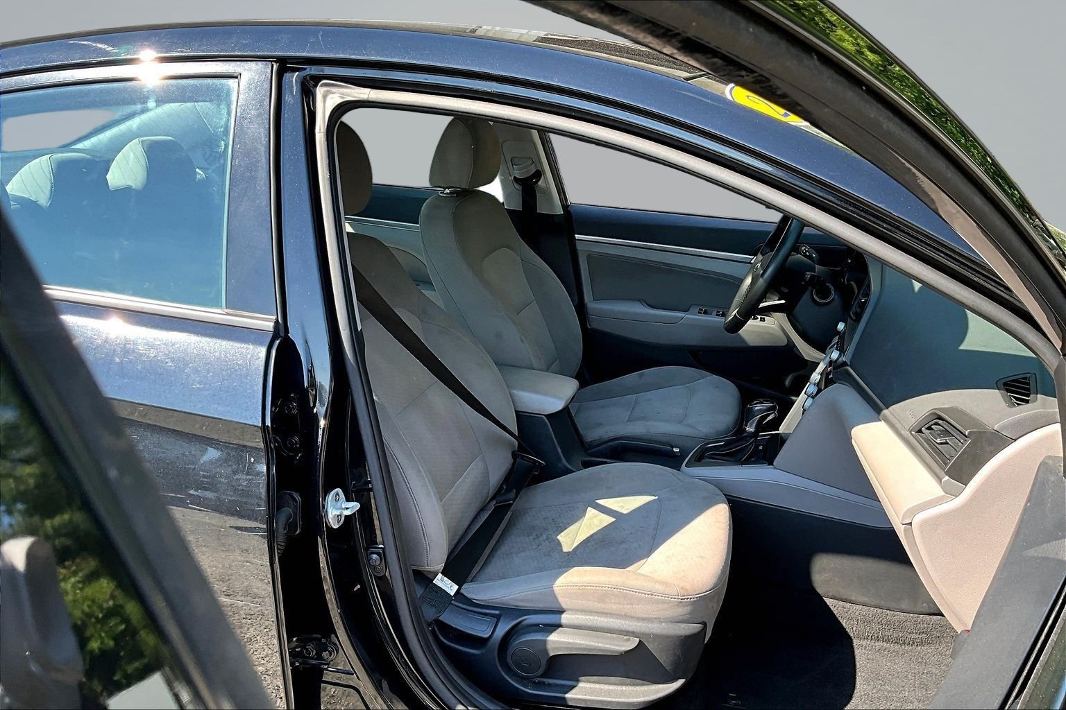 Used 2020 Black Hyundai Value Edition image 25