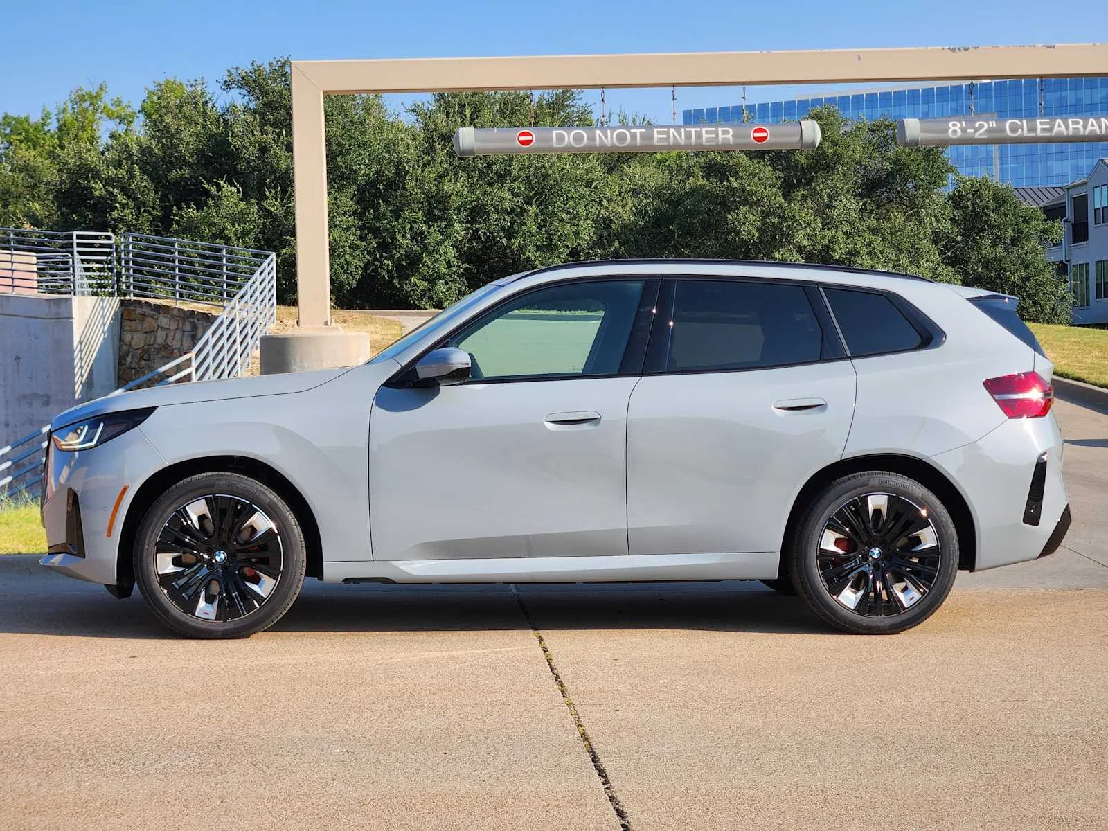 New 2026 Brooklyn Grey Metallic BMW 30 xDrive image 2