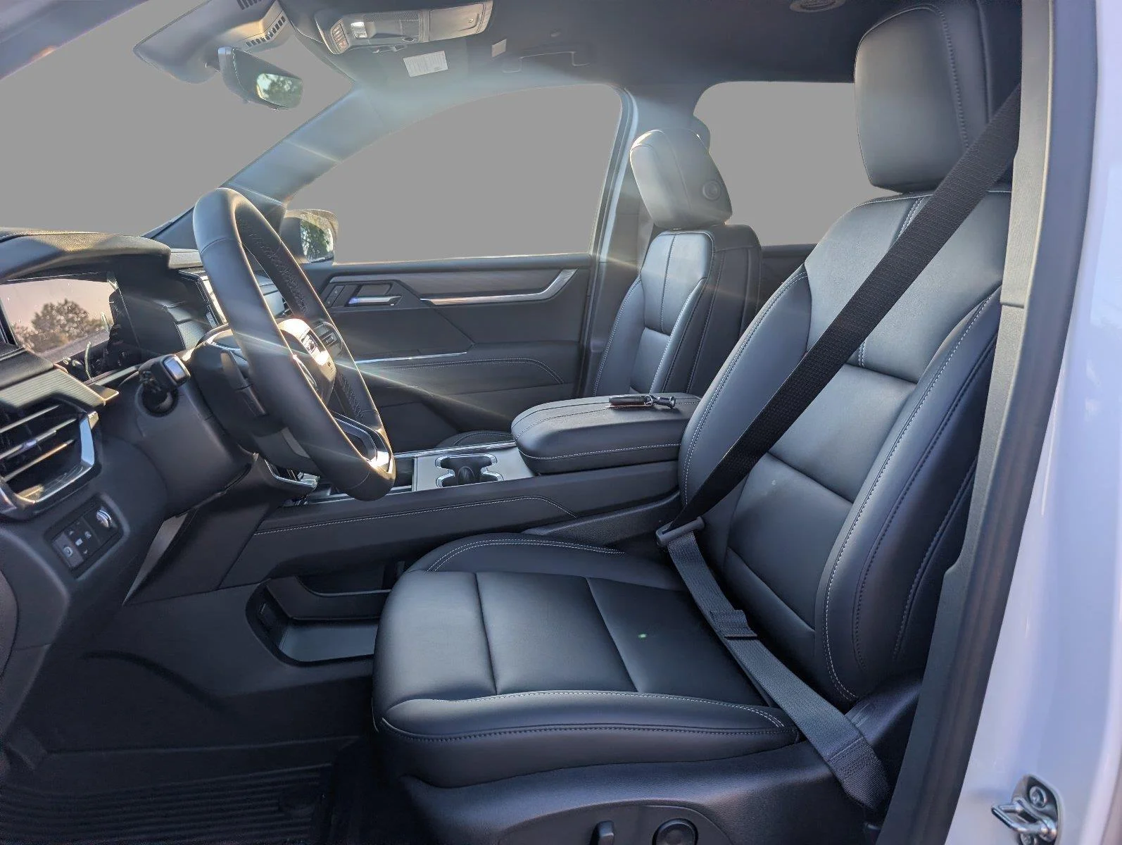 New 2027 Summit White GMC Elevation image 16