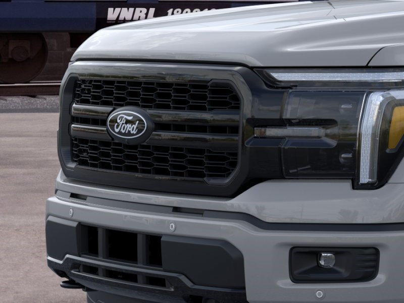 New 2026 Avalanche Ford LARIAT image 18