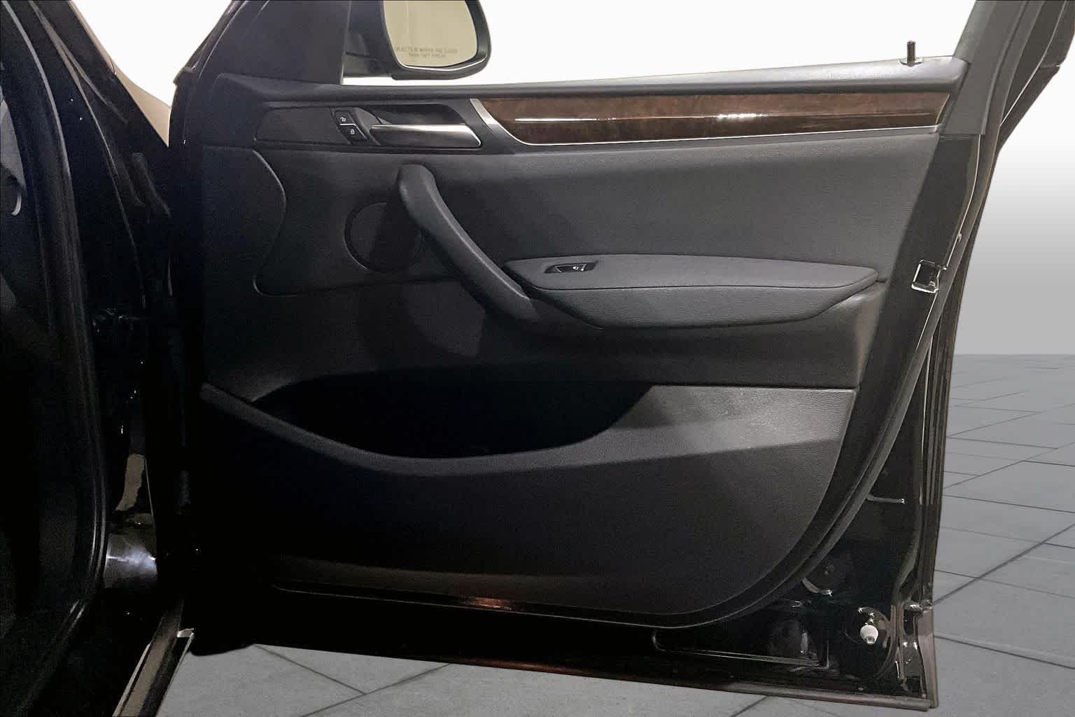 Used 2017 BLACK BMW xDrive28i image 22