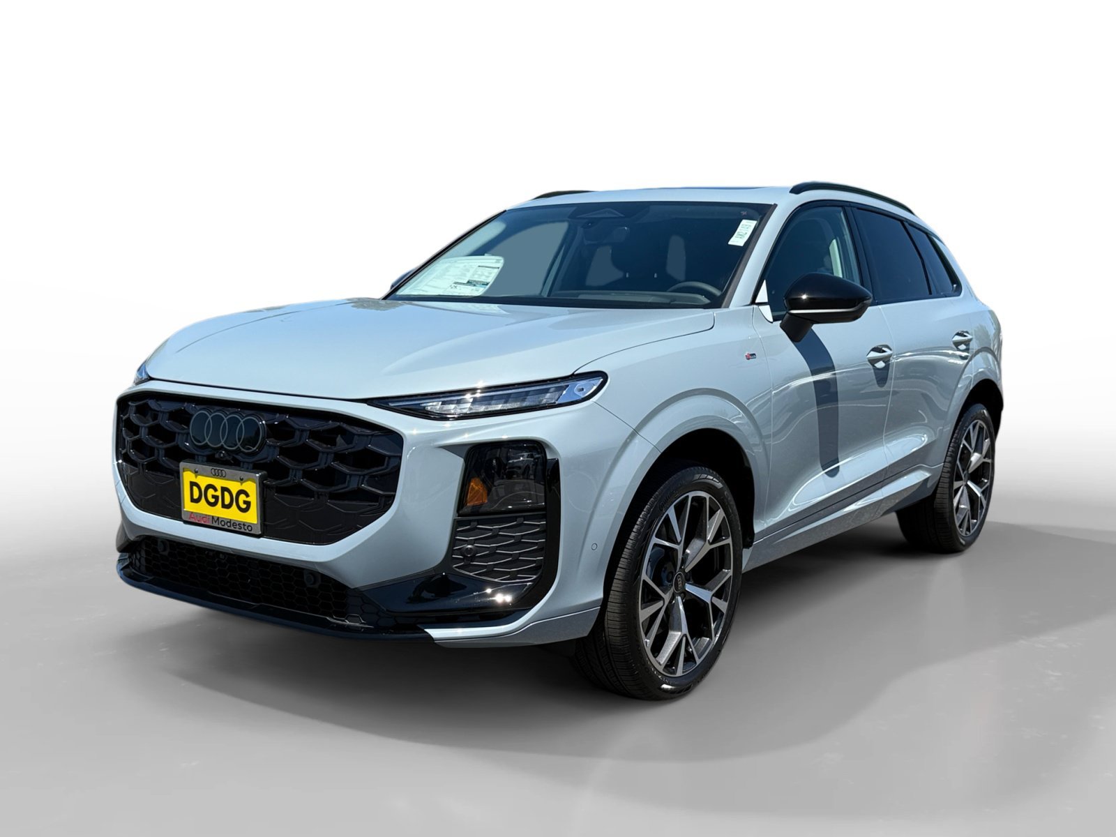 New 2026 Arrow Gray Pearl Effect Audi S line quattro image 1