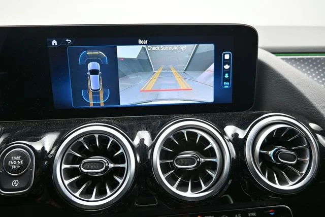 Used 2025 Black Mercedes-Benz GLA 250 image 15